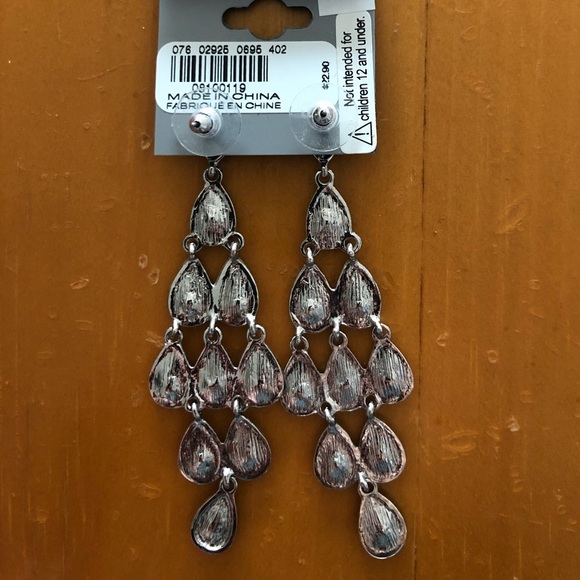 Express silver earrings - Picture 4 of 4